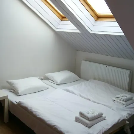 Zarra Prague