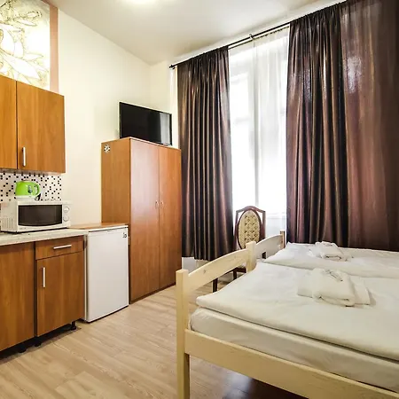 Zarra Apartment 3*