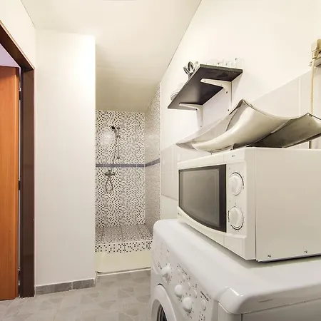 Apartment Zarra 3*