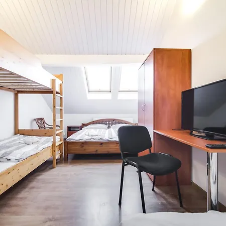 Apartment Zarra 3*