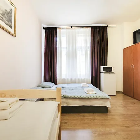 Apartment Zarra 3*