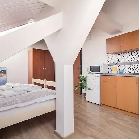 Apartment Zarra